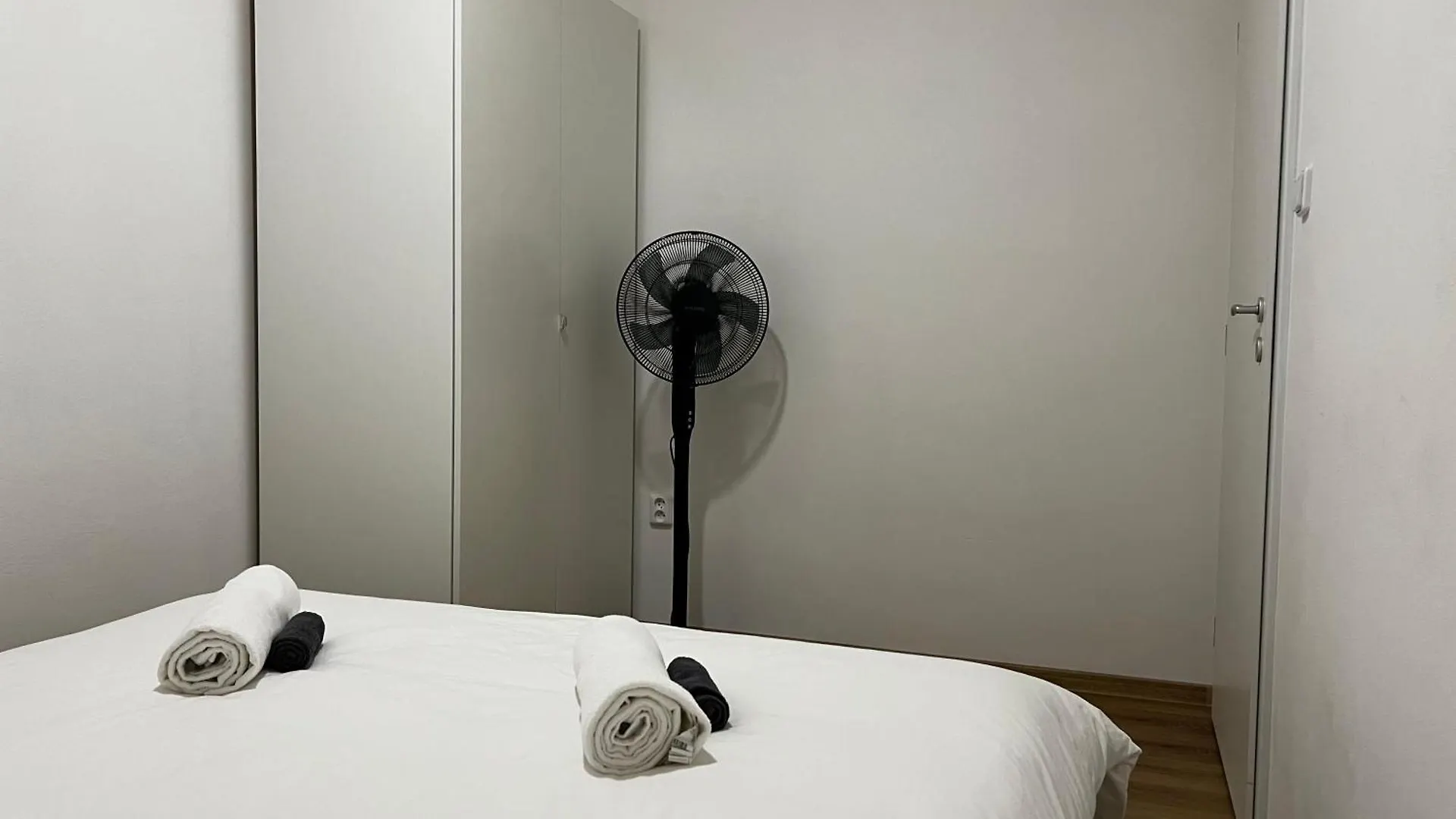 A New Apartment, Free Parking, Close To The Center Prague