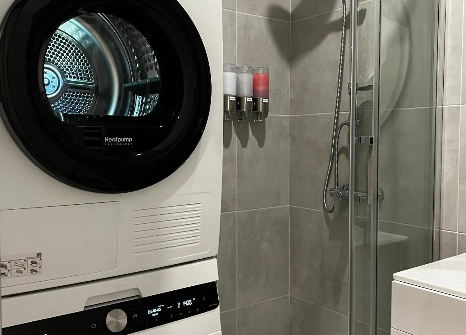 A New Apartment, Free Parking, Close To The Center Prague Apartment